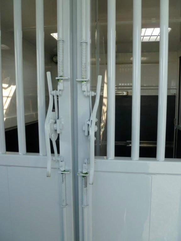 Fabrication de vans équestres sur mesure Basse-Normandie