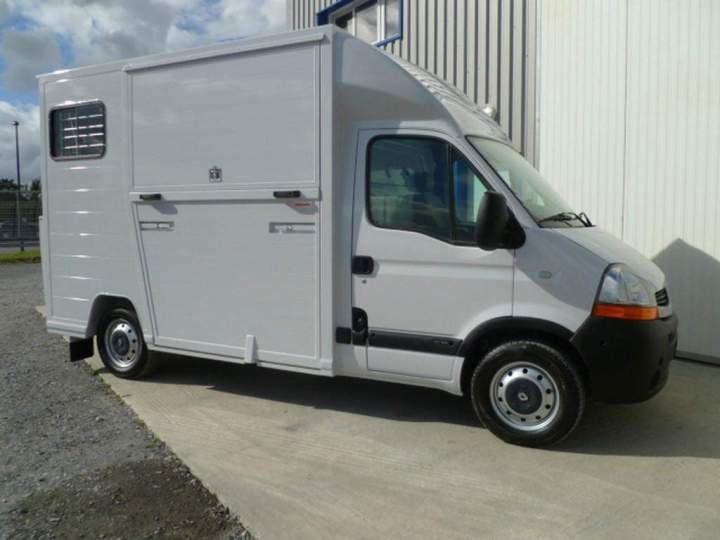 Vans chevaux sur mesure Basse-Normandie